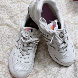 New Balance Women's White and Pink Sneakers